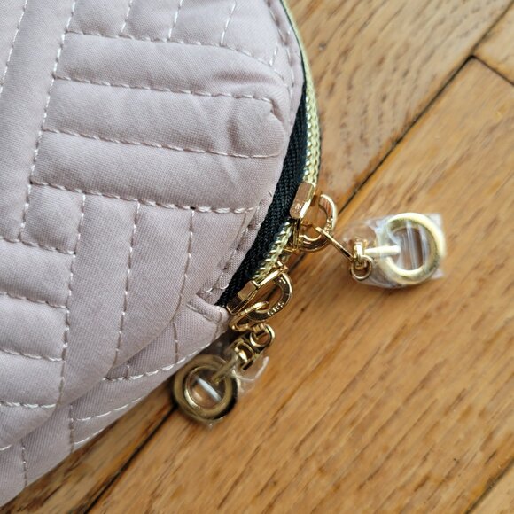 Bagsmart Athena Practical & Portable Electronic Organizer - Picture 4 of 10